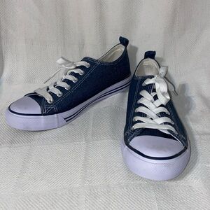 Epic Step denim canvas sneakers sz 9